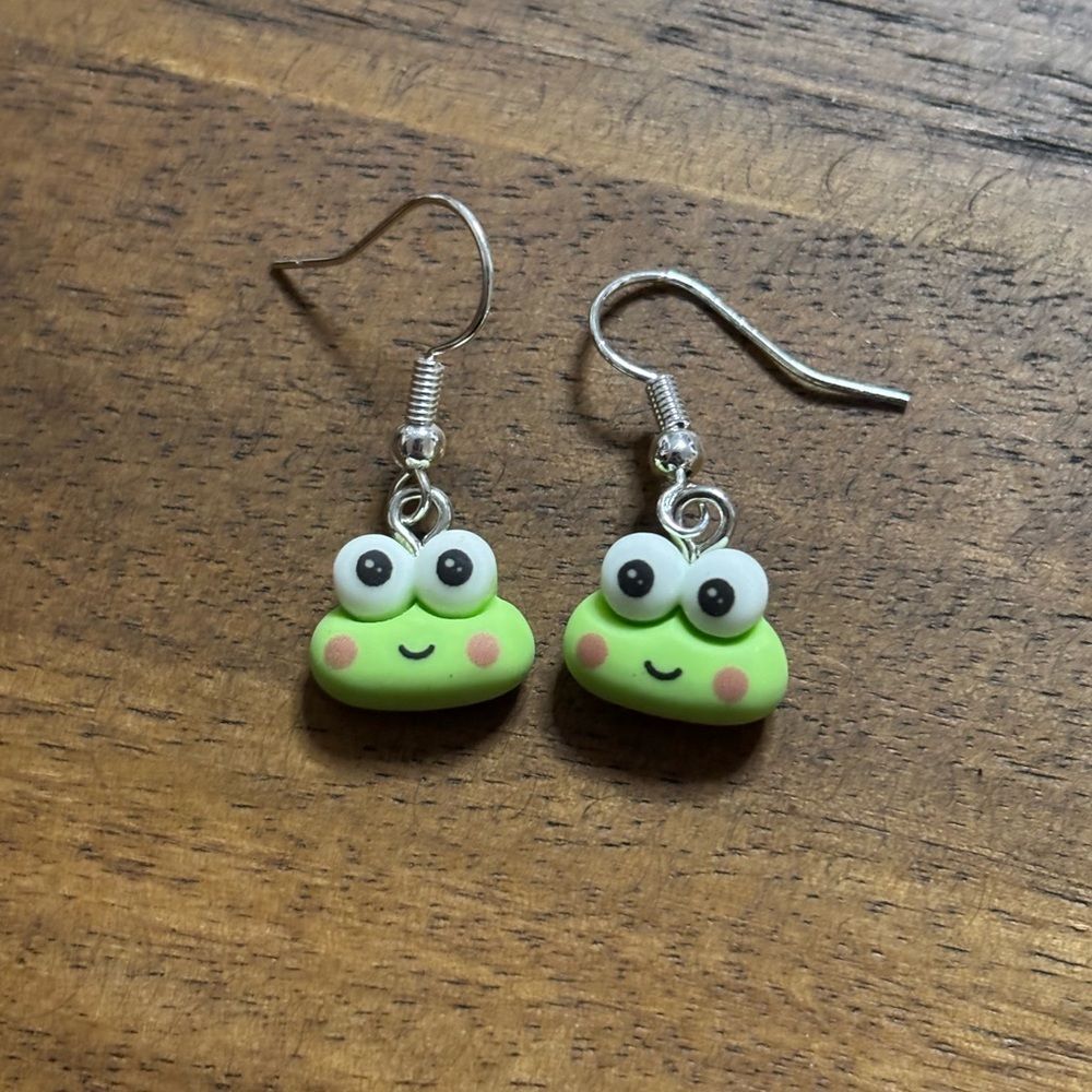 ⭐️ 5 For $25 Hello Kitty & Friends Earrings